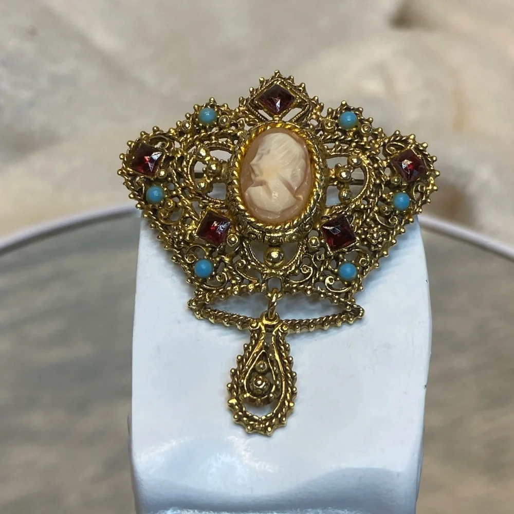 Vintage Crown FLORENZA BROOCH CARVED SHELL CAMEO with Garnet and Turquoise Glass